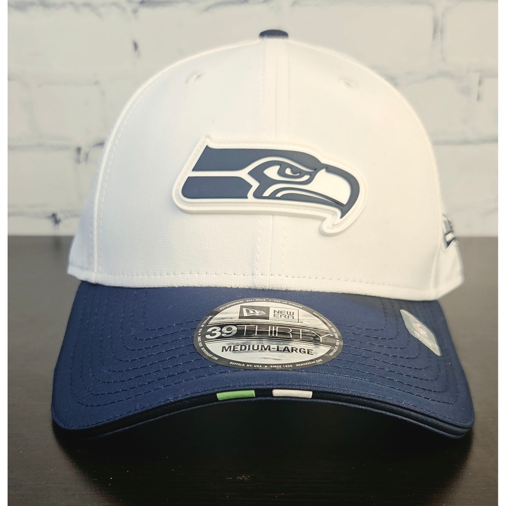 New Era 39THIRTY Seattle Seahawks 2025 Training Flex Fit Hat White Navy Med Lge
